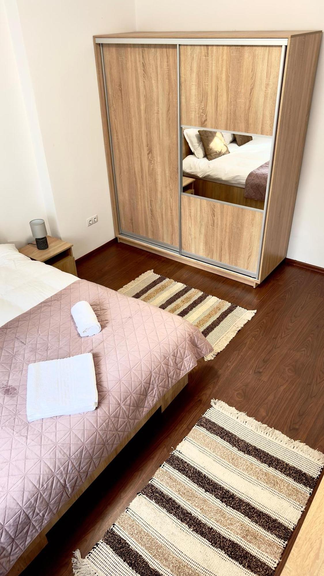 Phoenix Central Apartments 시비우 외부 사진